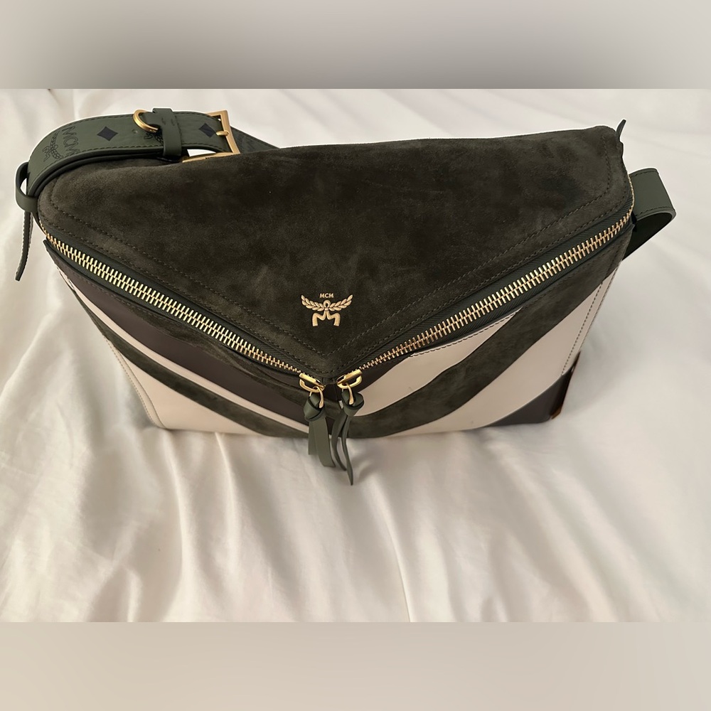 MCM Diamant 3D Shoulder Bag In Mega Herringbone Suede NWT - Picture 2 of 14